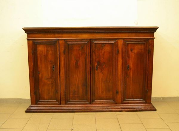 Credenza, in stile 600, in noce, a quattro sportelli, cm 190x39x125, ricostruita con materiale antic