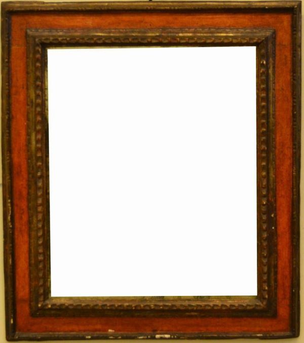   Cornice, Toscana, sec. XVIII, in legno laccato e intagliato, all'Â€Â™interno specchiera moderna, cm 102x88 