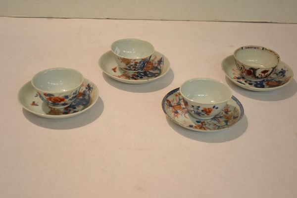   Tre tazzine con piatto, Giappone sec. XIX e   - Asta Gioielli, Argenti, Modernariato, Dipinti, Mobili e Oggetti d'Arte - Poggio Bracciolini Casa d'Aste