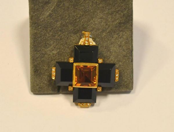 Pendente in oro giallo,quarzo citrino, onice e brillanti, marcato Moonlight,