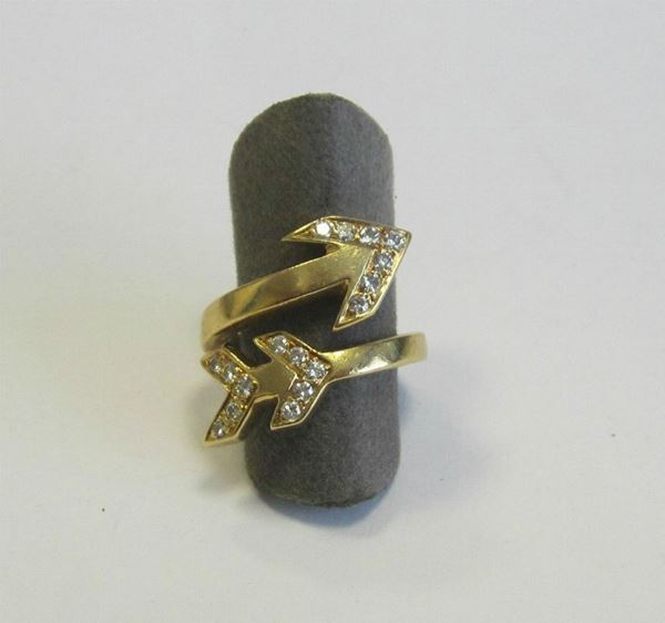 Anello in oro giallo,contrariÃ¨  a forma di freccia , con brillanti, g 6,7