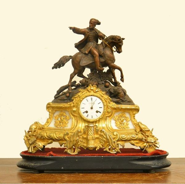 Orologio da tavolo, sec. XIX, in bronzo e gelatina, sovrastante FIGURA A 