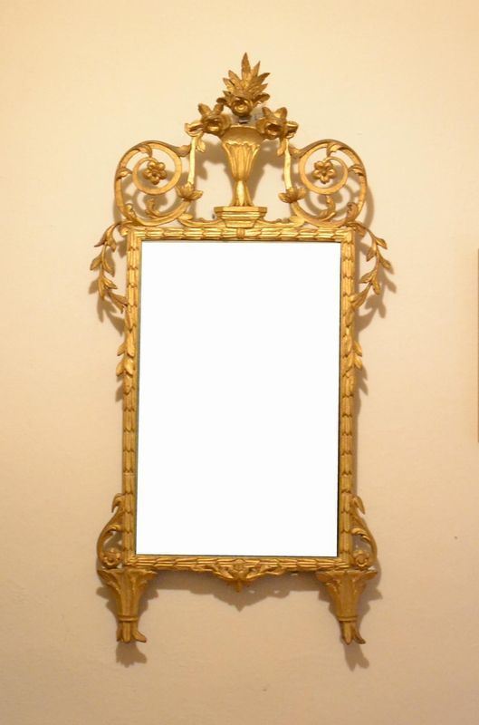 Specchiera, Luigi XVI, in cornice dorata e intagliata, con cimasa, cm 66x140, difetti