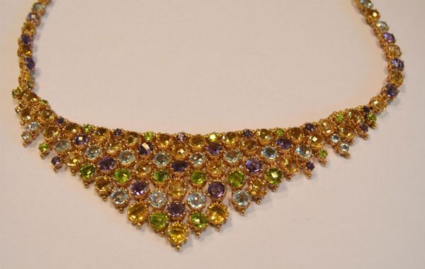 Collana girocollo in oro giallo , titolo 375                               