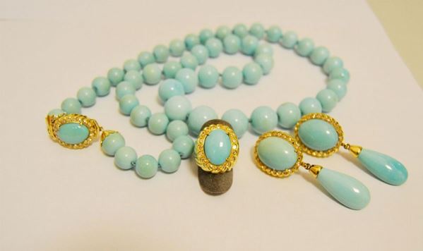  Parure, composta da collana di grani in turchese naturale  , diam.10,5-16,5,