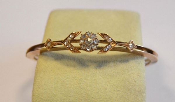  Bracciale in oro giallo e diamanti                                          