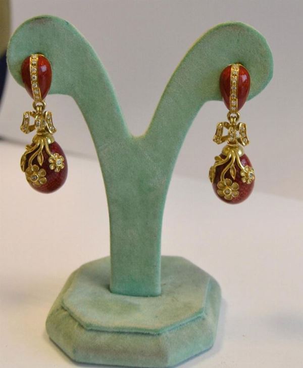  Paio di orecchini in oro giallo. diamanti e smalto                            - Asta Antiquariato, Collezionismo & Gioielli - Poggio Bracciolini Casa d'Aste