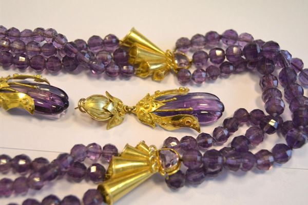  Collana e paio di orecchini in oro giallo e ametiste                          - Asta Antiquariato, Collezionismo & Gioielli - Poggio Bracciolini Casa d'Aste