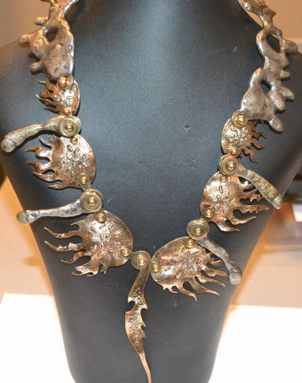  Collana scultura , in oro e argento, 