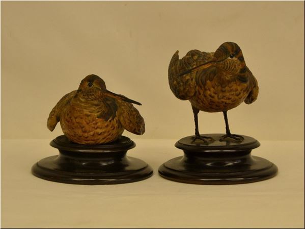  Due sculture, sec. XX,  in ceramica, raffiguranti beccacce,