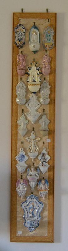  Collezione di diciotto acquasantiere, dal sec. XVIII al sec. XX,  