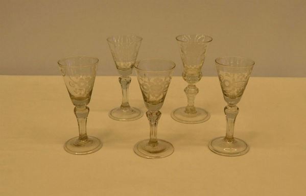  Cinque bicchieri  a calice , sec. XVIII                                       - Asta Antiquariato, Collezionismo & Gioielli - Poggio Bracciolini Casa d'Aste