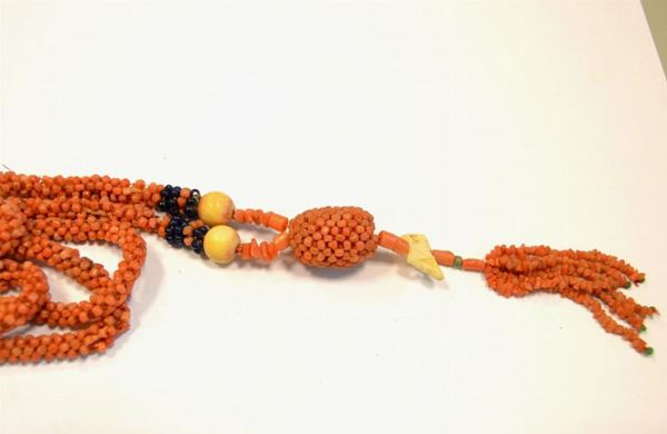  Collana in corallo , secolo XIX  