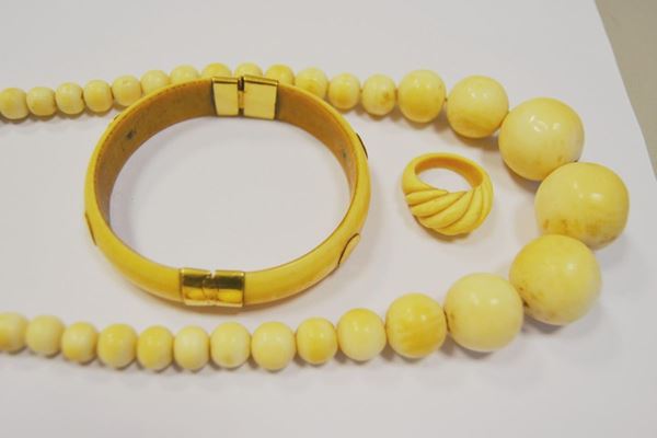  Collana in corallo 