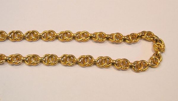  Collana in oro giallo    - Asta Decorazione di interni - Poggio Bracciolini Casa d'Aste