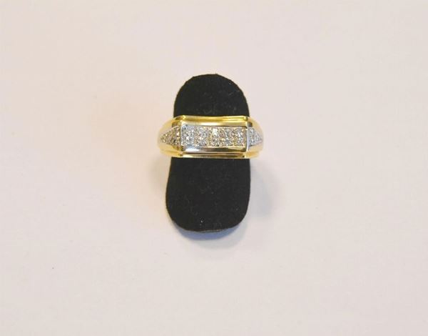  Anello in oro giallo , bianco e diamanti 