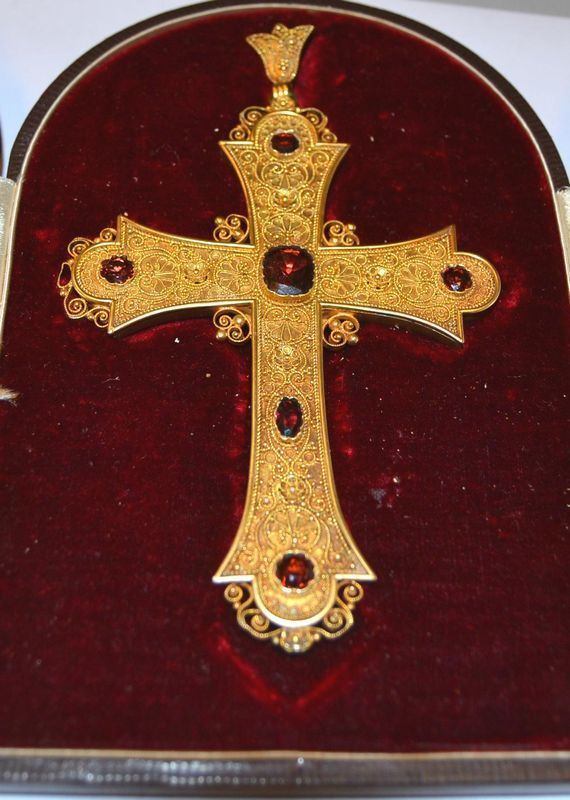  Croce pettorale in argento 