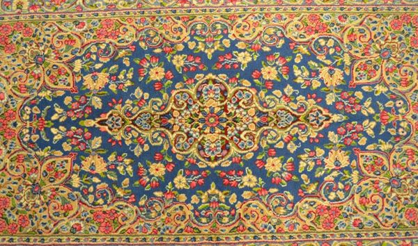  Tappeto persiano Kirman,  di vecchia manifattura, extra fine,  - Asta Decorazione di interni - Poggio Bracciolini Casa d'Aste