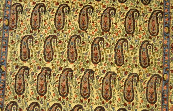  Tappeto persiano Qum, del 1920,  extra fine, in lana merinos, fondo beige,