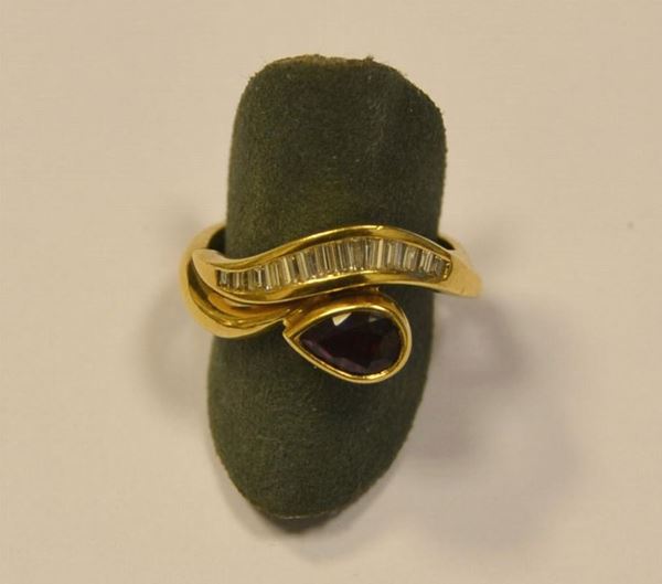  Anello in oro giallo,diamanti e rubino 