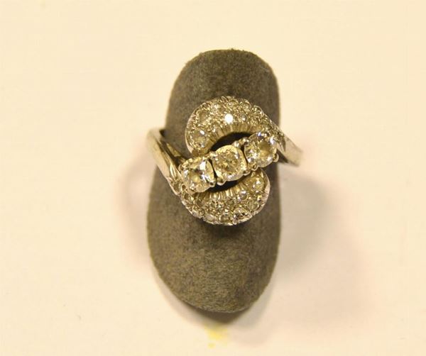  Anello in oro bianco e diamanti 
