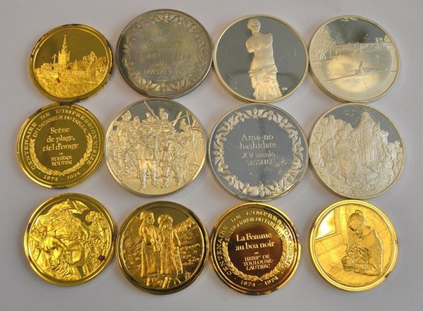  Cento medaglie commemorative in argento e argento vermeille 