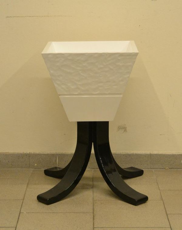  Fioriera in legno laccato bianco,