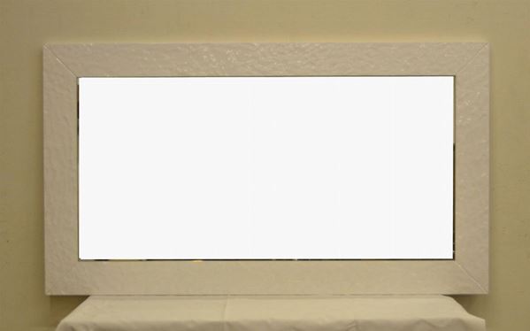  Specchiera entro cornice in legno