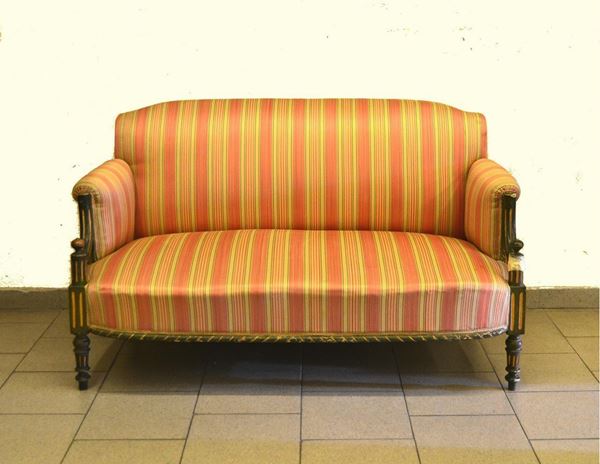  Divanetto, Francia, inizi sec. XX,  in legno laccato verde,