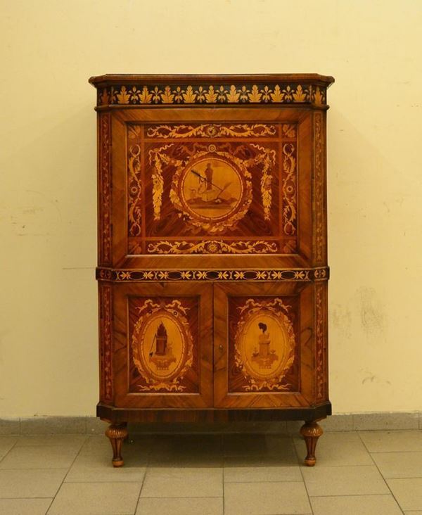  Segretaire, in stile 700,  in noce filettato, un cassetto,  - Asta Gioielli, Argenti, Arredi, Dipinti e Oggetti d'arte - Poggio Bracciolini Casa d'Aste