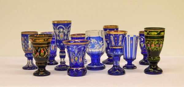  Dodici bicchieri, sec. XX,  in vetro  - Asta Gioielli, Argenti, Arredi, Dipinti e Oggetti d'arte - Poggio Bracciolini Casa d'Aste