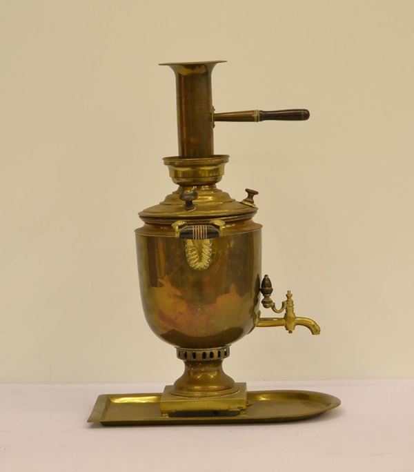   Samovar  in rame dorato                                                     