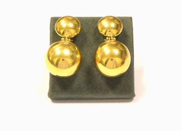  Paio di orecchini pendenti ,in oro giallo 