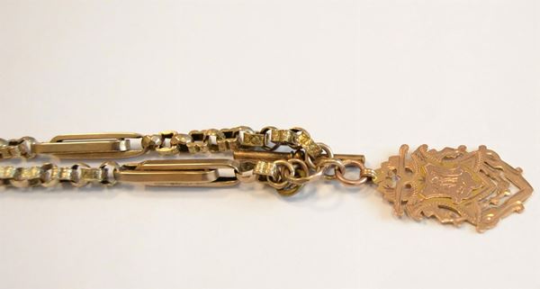  Catena per orologio da tasca, in oro 9 kt    - Asta Antiquariato, collezionismo e gioielli - Poggio Bracciolini Casa d'Aste