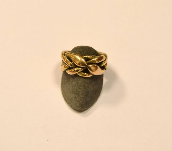  Anello in oro giallo  
