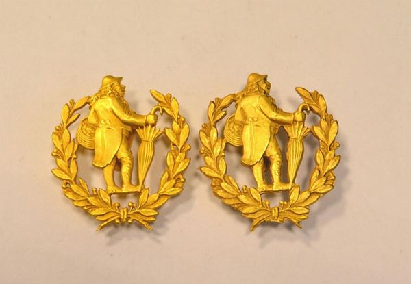  Distintivo in oro giallo   - Asta Antiquariato, collezionismo e gioielli - Poggio Bracciolini Casa d'Aste