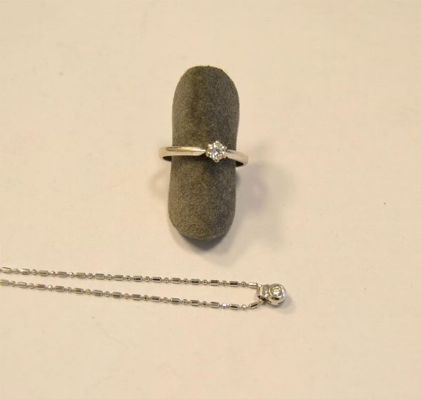  Collana in oro bianco e diamante 