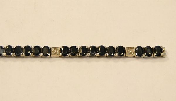  Bracciale in oro bianco con zaffiri australiani e diamanti                       