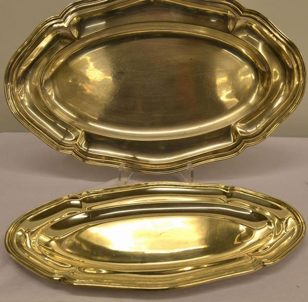  Due vassoi in argento   - Asta Antiquariato, collezionismo e gioielli - Poggio Bracciolini Casa d'Aste