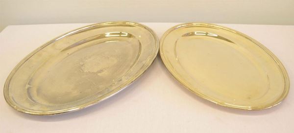   Due piatti da portata in argento    - Asta Antiquariato, collezionismo e gioielli - Poggio Bracciolini Casa d'Aste
