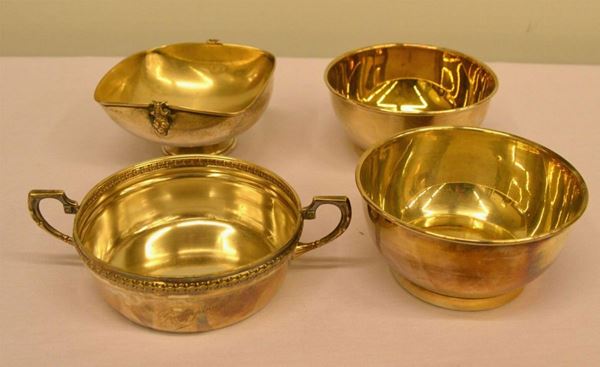   Quattro coppette in argento    - Asta Antiquariato, collezionismo e gioielli - Poggio Bracciolini Casa d'Aste