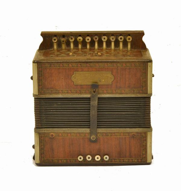  Fisarmonica, sec. XIX,  manifattura Jean Azzolini,   - Asta Antiquariato, collezionismo e gioielli - Poggio Bracciolini Casa d'Aste