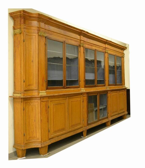  Libreria, Toscana, sec. XVIII,  in noce e legno laccato,