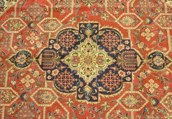  Tappeto persiano Tabriz del 1920,  con colori vegetali naturali,  - Asta Antiquariato, collezionismo e gioielli - Poggio Bracciolini Casa d'Aste