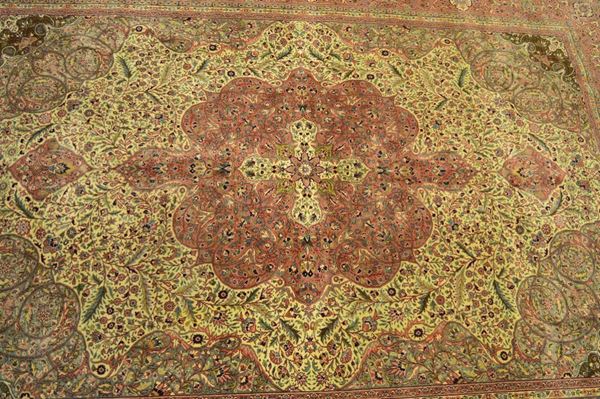  Tappeto Kaiseri, Anatolia,  fondo avorio,   - Asta Antiquariato, collezionismo e gioielli - Poggio Bracciolini Casa d'Aste