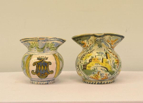  Brocca, Faenza, sec. XVII,  in maiolica policroma