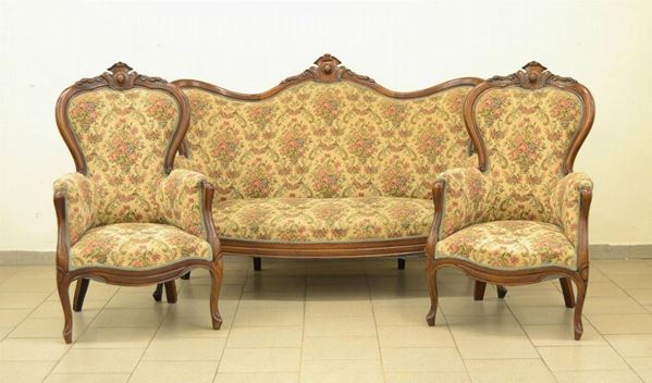  Divano e coppia di poltrone, in stile Luigi Filippo,    - Asta Antiquariato, collezionismo e gioielli - Poggio Bracciolini Casa d'Aste