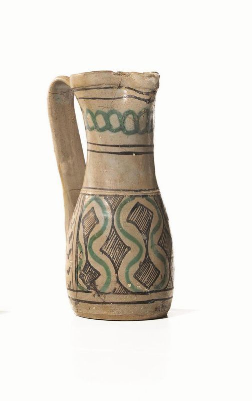 Boccale, Alto lazio sec XIV, ceramica arcaica, decoro in verde ramina e bruno di manganese, alt. cm 2