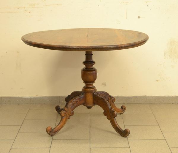  Tavolo, Toscana, sec. XIX,  in noce, piano circolare,