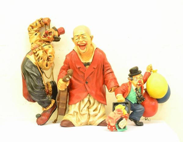  Tre sculture, sec. XX,  in resina, raffiguranti